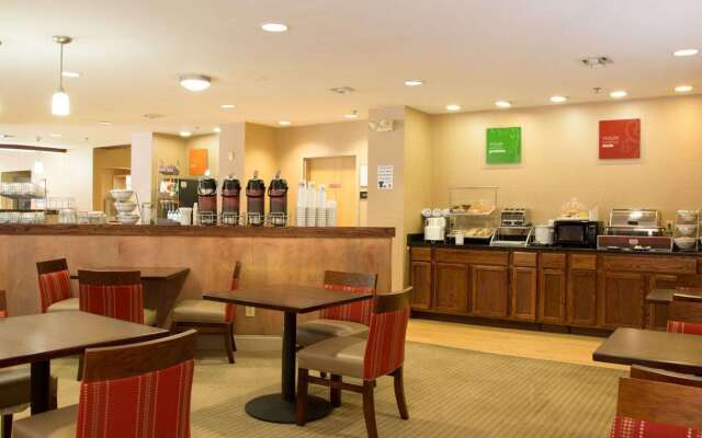 Comfort Suites Fultondale I-65 near I-22