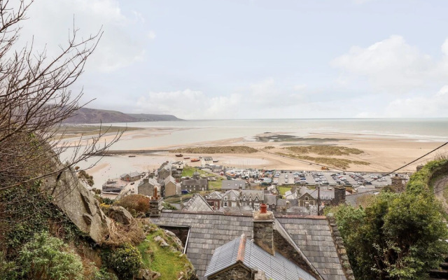 Ty'n-y-ffynnon Cottage