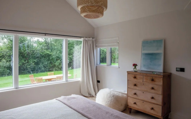 2-bed Eco Friendly Home - Sleeps 4 - Parking