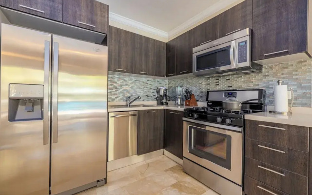 Condo 1 one bed, Palm Beach