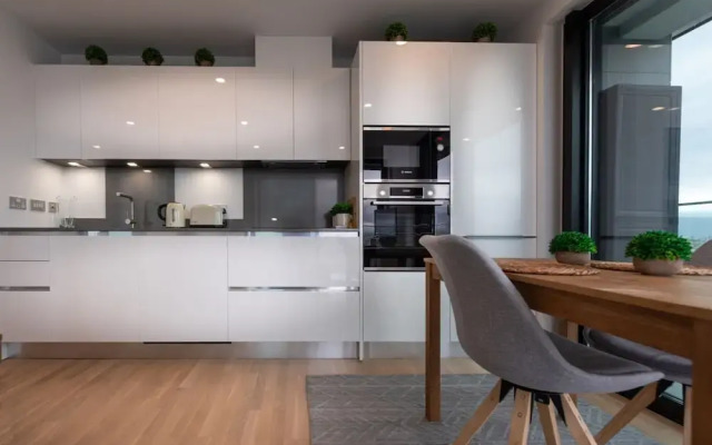 Forbes Suite1406-hosted by Sweetstay