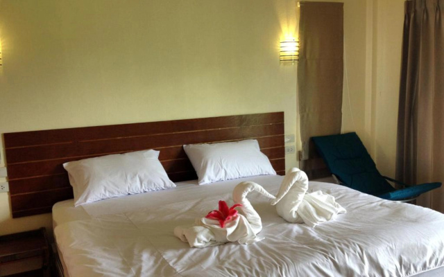 Be Fine Sabuy Hotel & Resort – Guest Rooms – Surat Thani