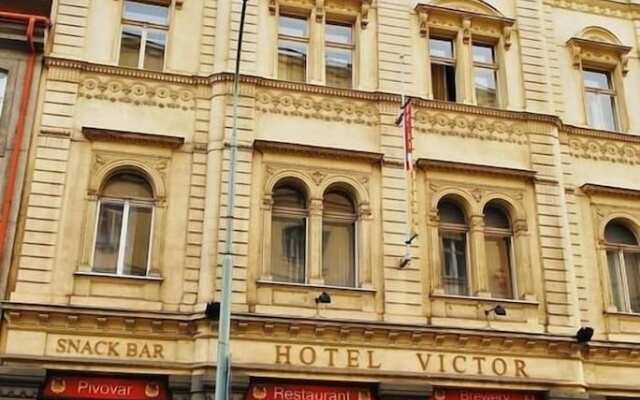 Hotel Victor