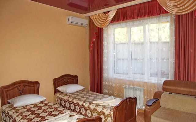 Tikhaya Gavan Guest House
