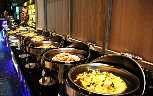 Sparks Life Jakarta, ARTOTEL Curated