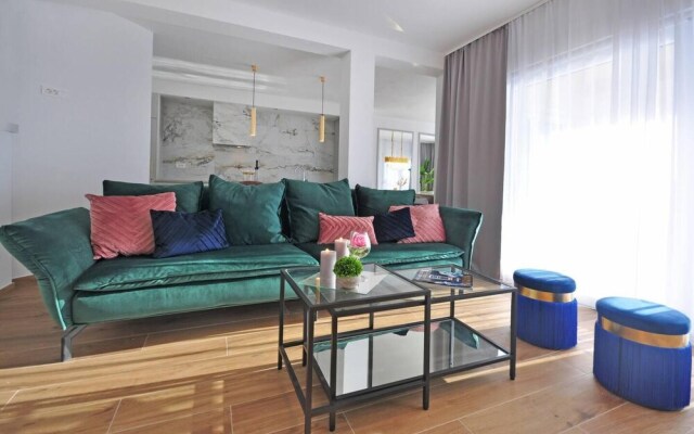 Villa Iva With sea View and Pool