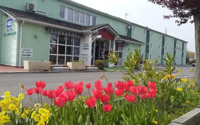 Kyriad Direct Claye Souilly