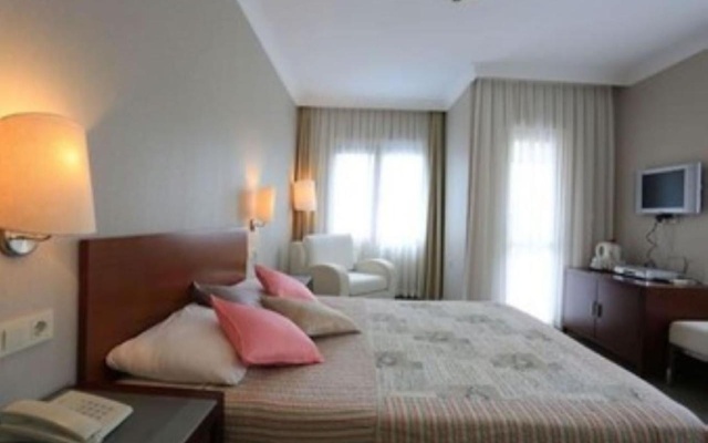 Summer Otel