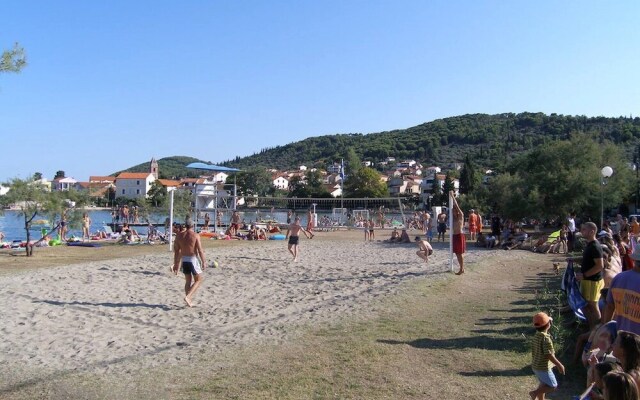 Sea View Apartment Leda