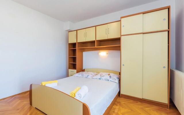 Nice Home in Palit With Wifi and 2 Bedrooms