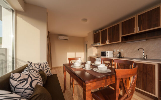 Roel Residence Apartments