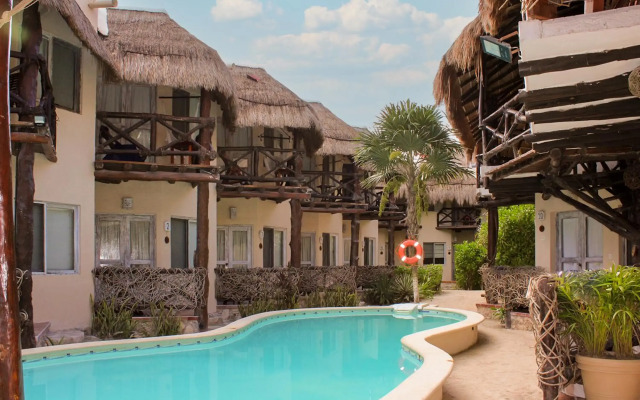 Holbox Dream Beach Front Hotel