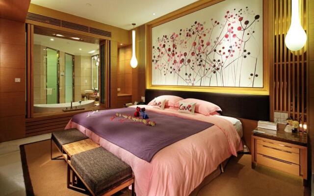 Regal Palace Resort Hotel