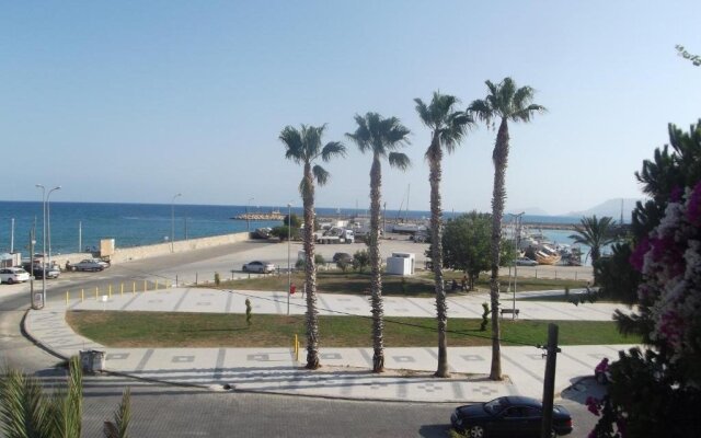 Marina Hotel