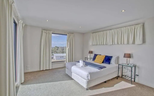 Georges Bay Luxury — 3-star hotel in St Helens