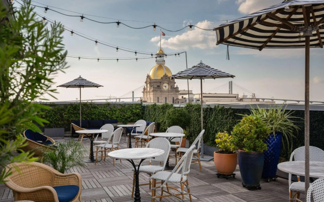 The Drayton Hotel Savannah, Curio Collection by Hilton