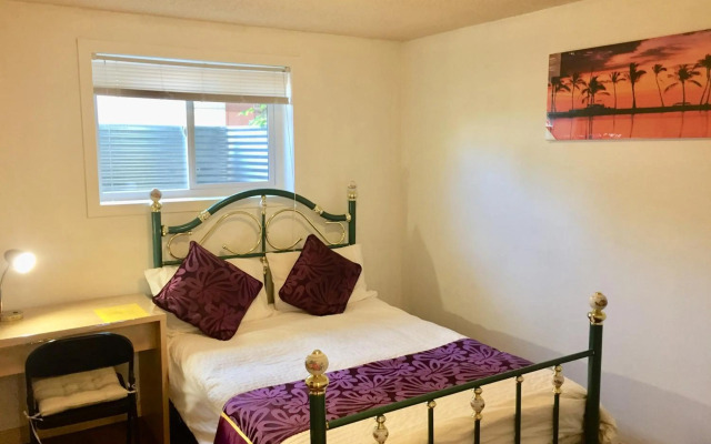 Calgary Star Cozy Home