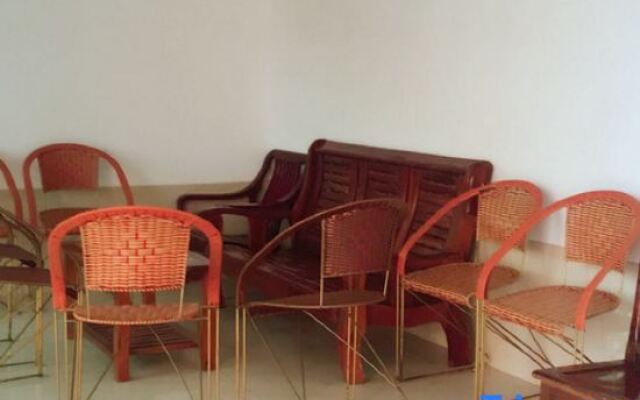 Sanfeng Apartment