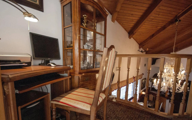 Hotel No. 16
