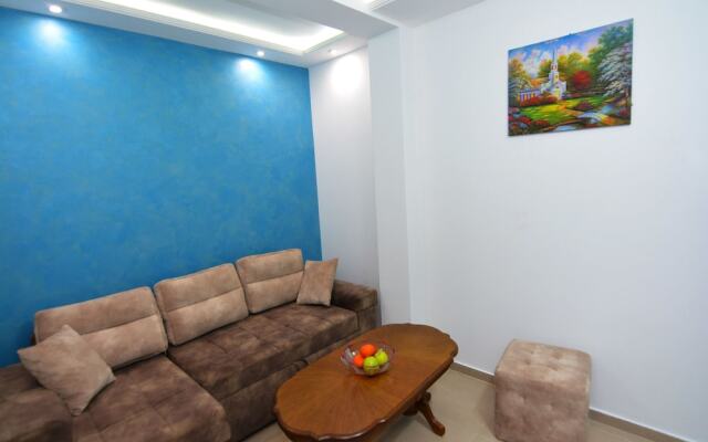 Apartments Lux S