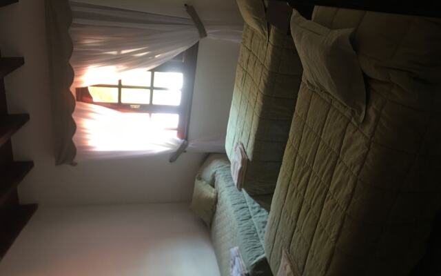 Beautiful House 2 to 9 People