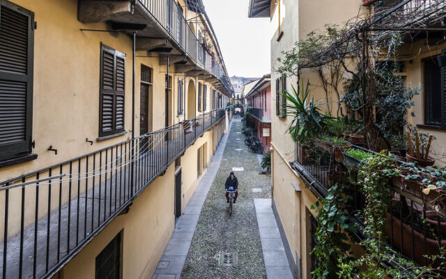 Temporary House Milan - San Gottardo