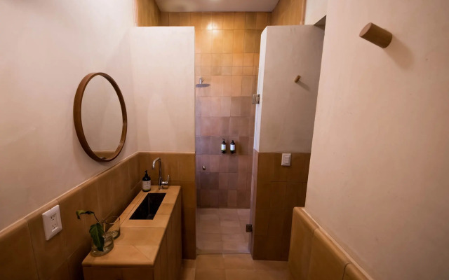 Casa Montore by Barrio Mexico