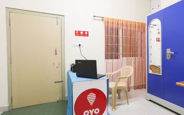 OYO 41888 B S Dreamz