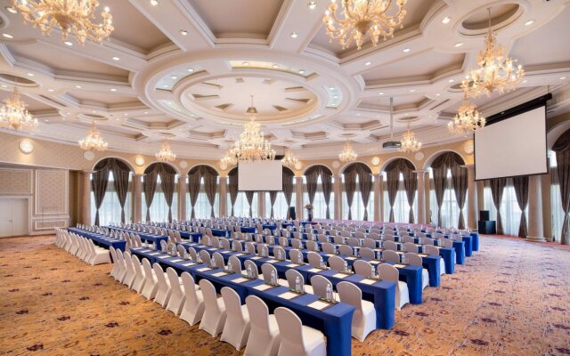 Crowne Plaza Qingdao Ocean Spring Resort by IHG