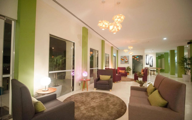 Raintr33 Hotel Singapore