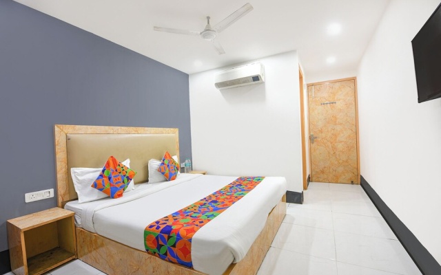 FabHotel Moody Inn Kalkaji