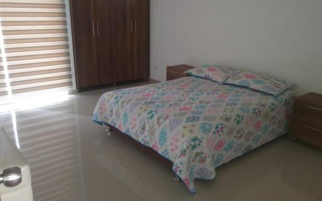 Casa Moderna con piscina privada y jacuzzi