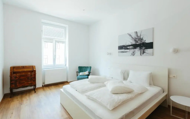 The newPAST Apartment