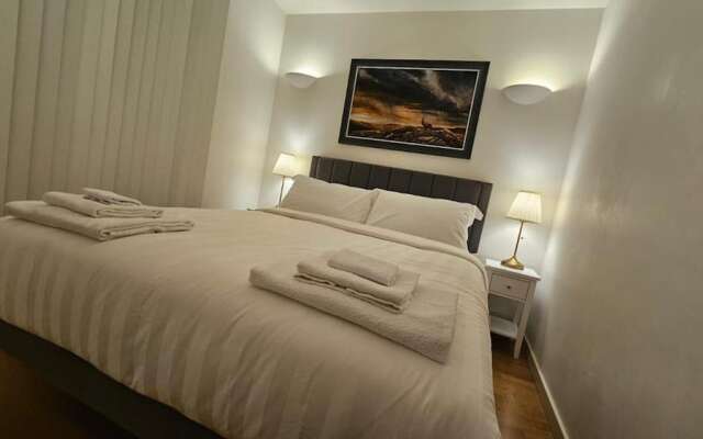 Luxury Apartment in Canary Wharf
