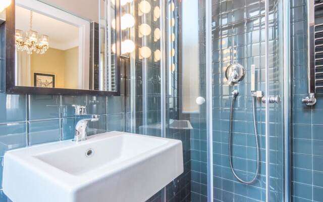 RSH Trastevere Bright Enchanting Apartment