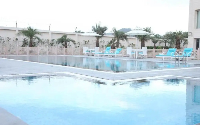 The Lal Vilas Hotel & Resort