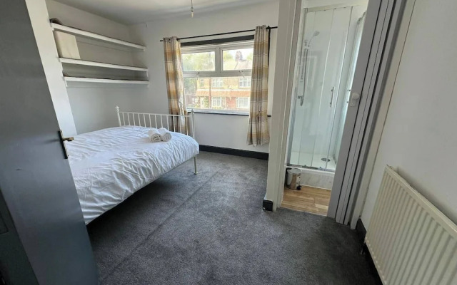 Daisy Haven in Southampton