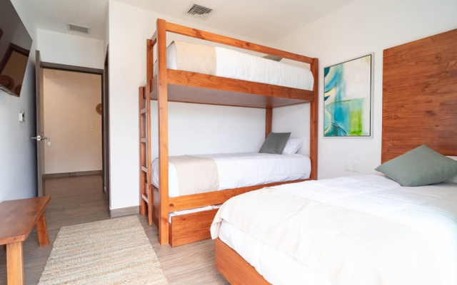 Direct Entry Pool 7 Guests 2 Bedrooms