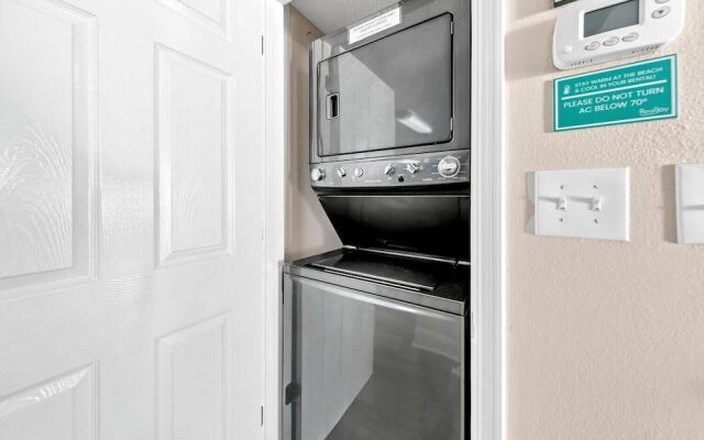 Majestic Beach Towers 1-301