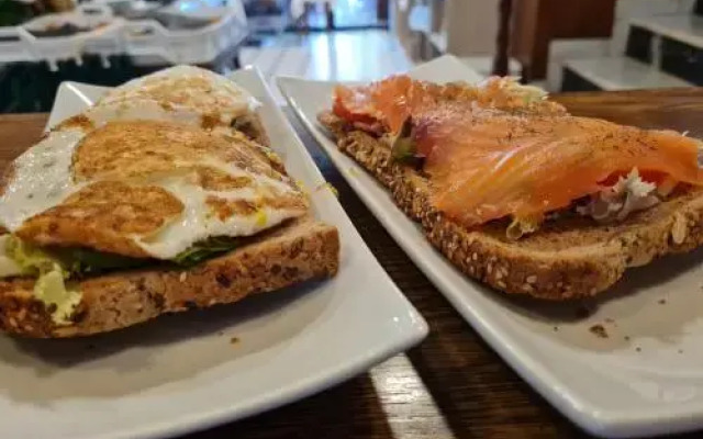 Hostal Restaurant s'Algaret