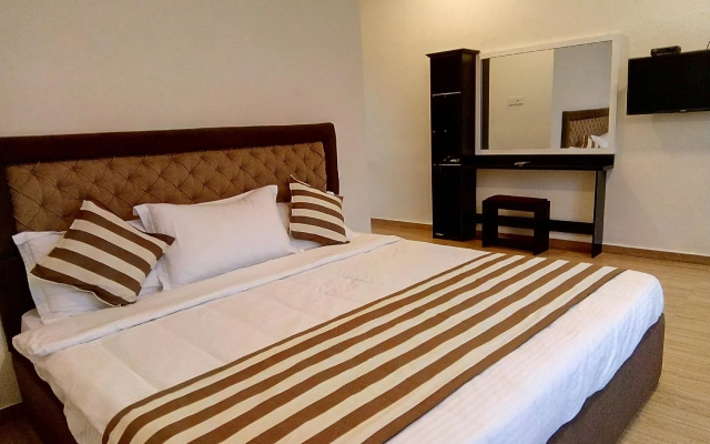 Hill Cool Hotel & Restaurant