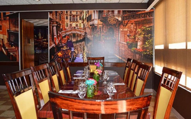 Arecibo Inn