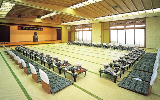 Awara Grand Hotel