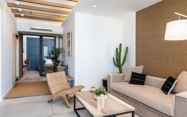 Blue Island Luxury Apartment