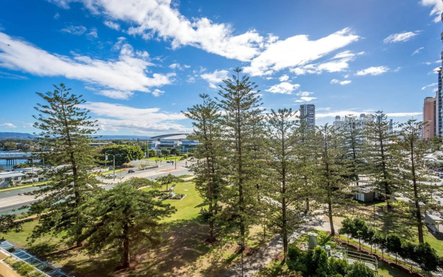 Mantra Broadbeach on the Park