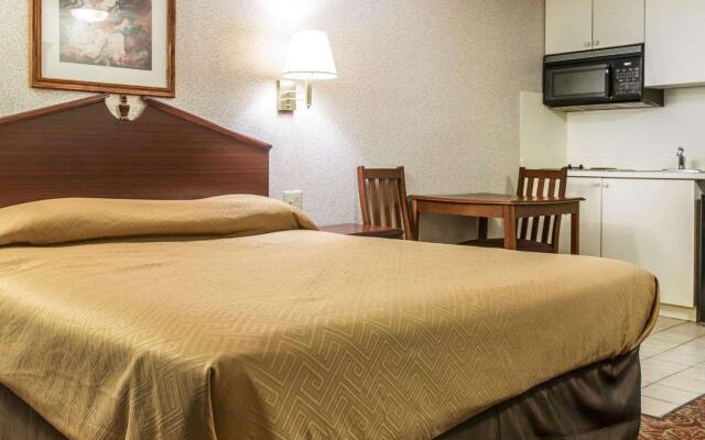 Rodeway Inn