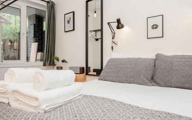 Modern Central 1 Bed in Clerkenwell - sleeps 4