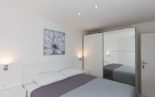 Apartment Super Marijo - Two-bedroom Apartment With Sea View