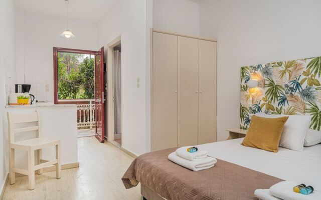 Pyrgaraki Studios and Apartments