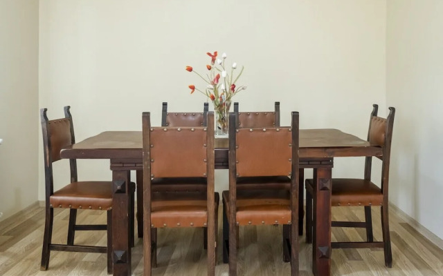 Peaceful Flat With Balcony in Kartepe